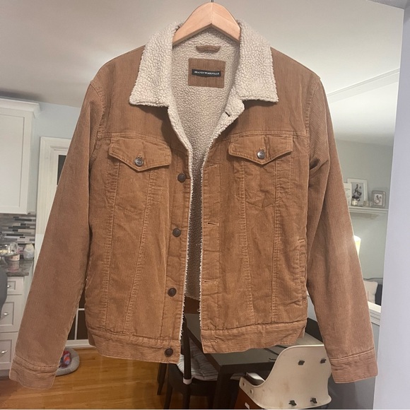 Brandy Melville - Brown Corduroy Jacket with Sherpa Lining - Picture 1 of 11